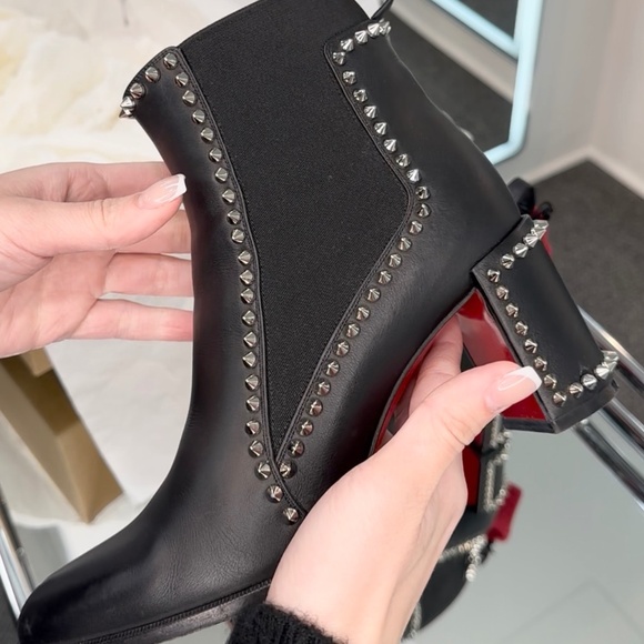 Christian Louboutin Chelsea Boot - Picture 1 of 8
